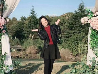 臧慧芳：外面的世界很精彩，孩子的世界更可爱，我愿沉浸在孩子的内心世界弹拨和谐动人的乐章。